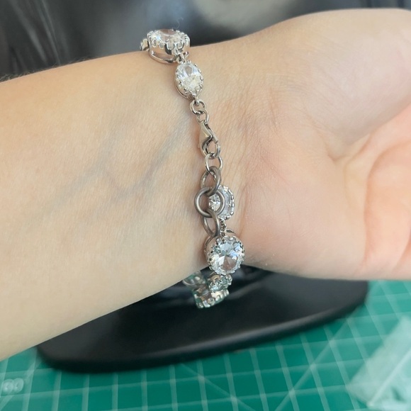 Sterling silver oval cut tennis cz bracelet - Picture 3 of 4